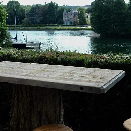 Casa de Férias Bord De Meuse Namur